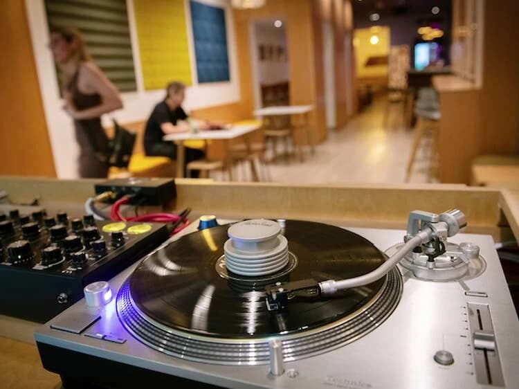 Imagen de Curtis Audiophile Cafe en Barcelona