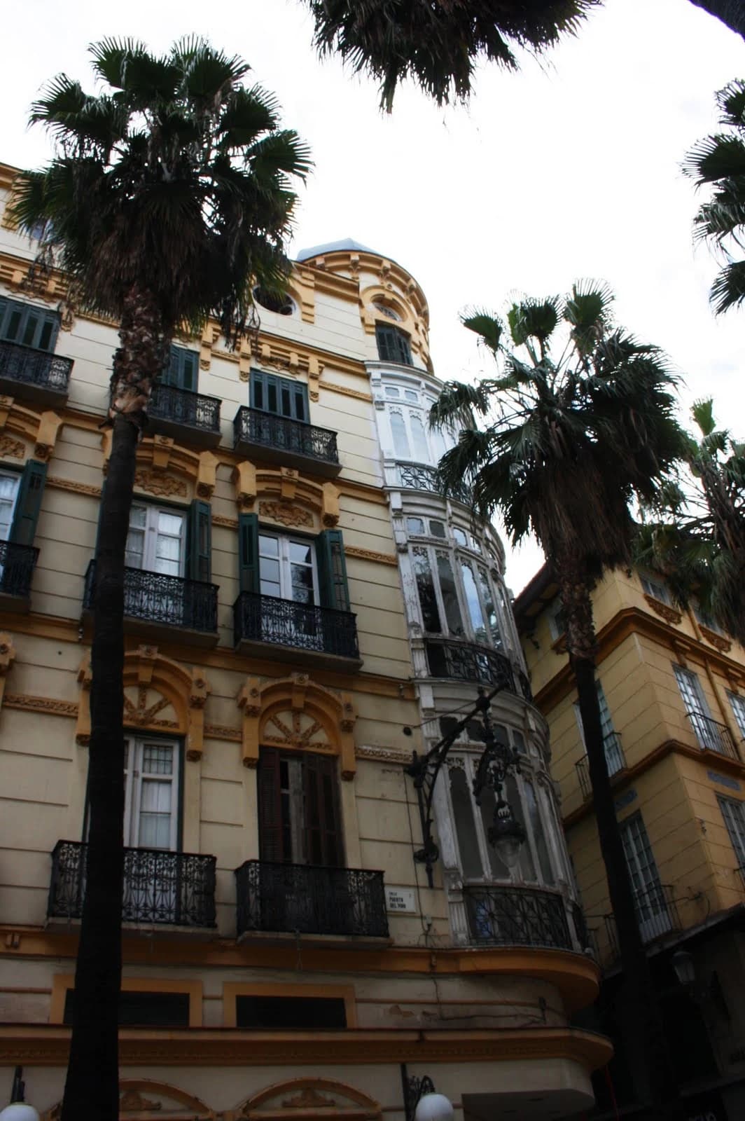 Imagen de Edificio de viviendas de Puerta del Mar y Alarcón Luján en Málaga