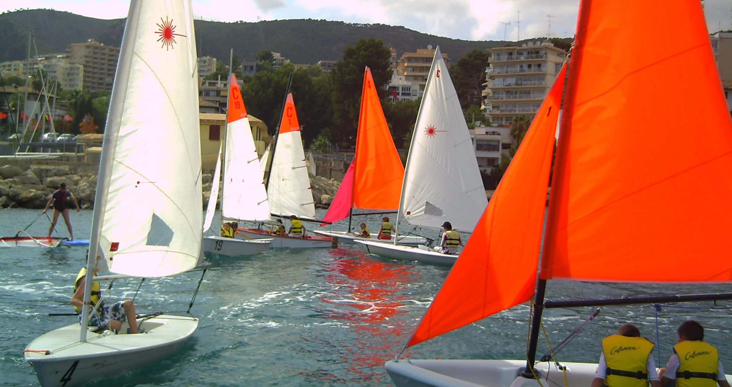 Imagen de Escuela Nacional de Vela Calanova en Palma de Mallorca