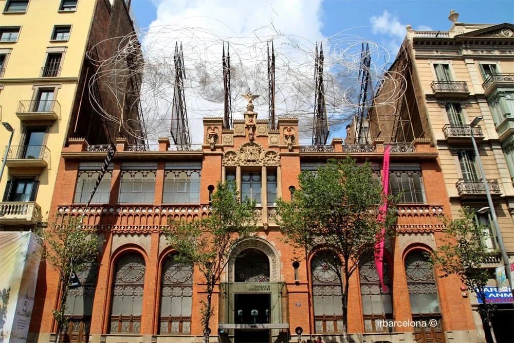 Fundació Antoni Tàpies: arte del siglo XX en una editorial modernista Barcelona