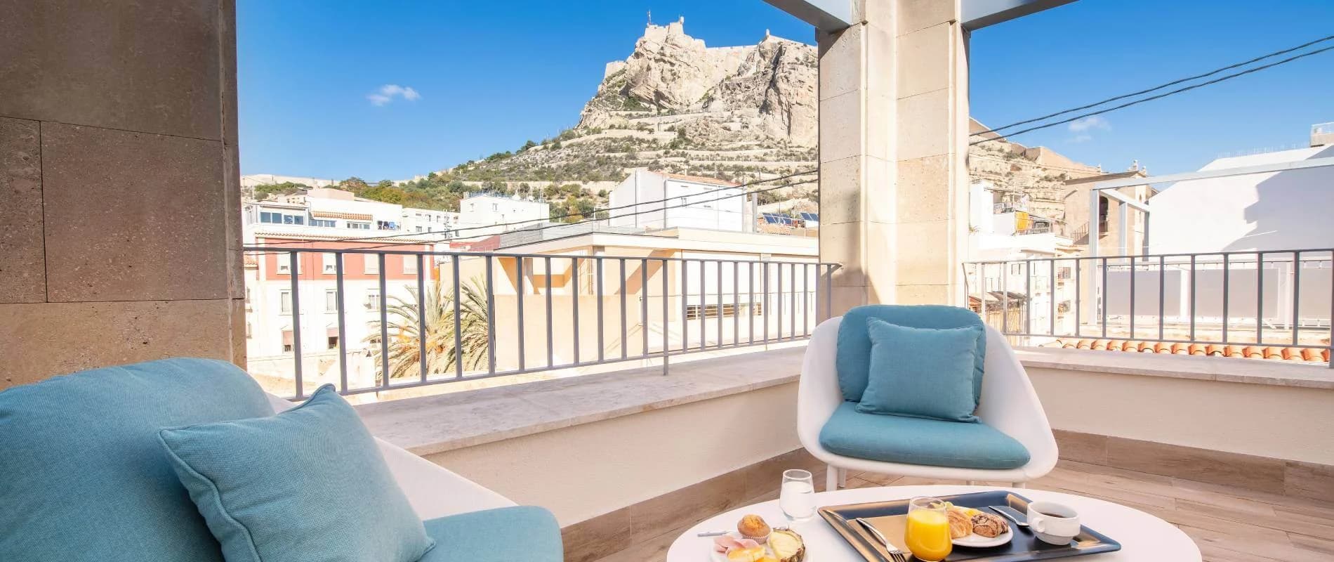 Highbar Rooftop Hotel Odyssey Rooms Alicante azotea