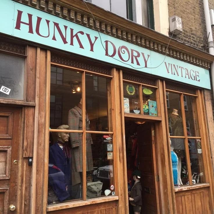 Hunky Dory Vintage Alicante Pintor Velázquez