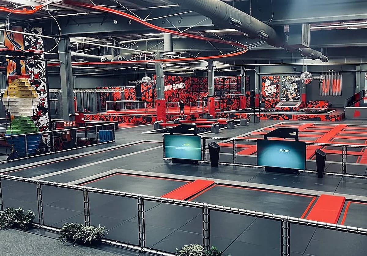 JumpYard Sevilla trampolines cumpleaños infantil San Juan Aznalfarache