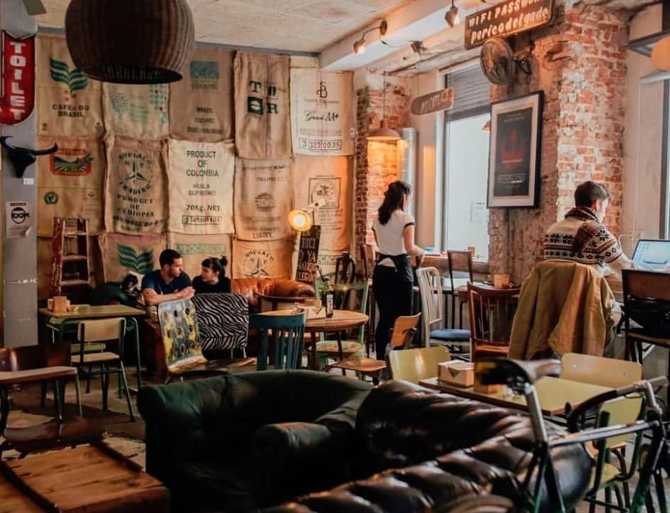 La Bicicleta - El Primer Cycling Café Madrid