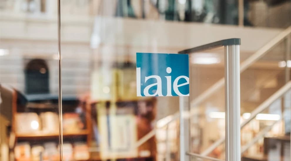 Imagen de Laie Pau Claris librería café en Barcelona