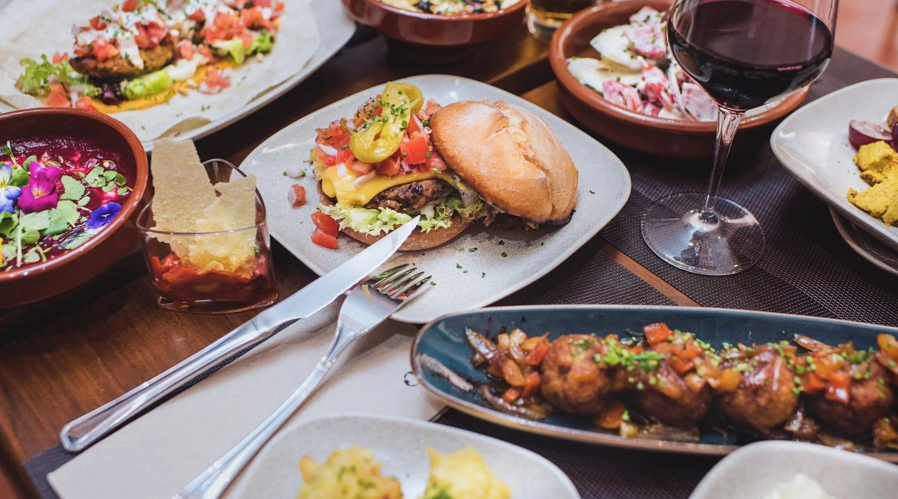 Lluvia restaurante vegetariano vegano Calle Poeta Quintana Alicante