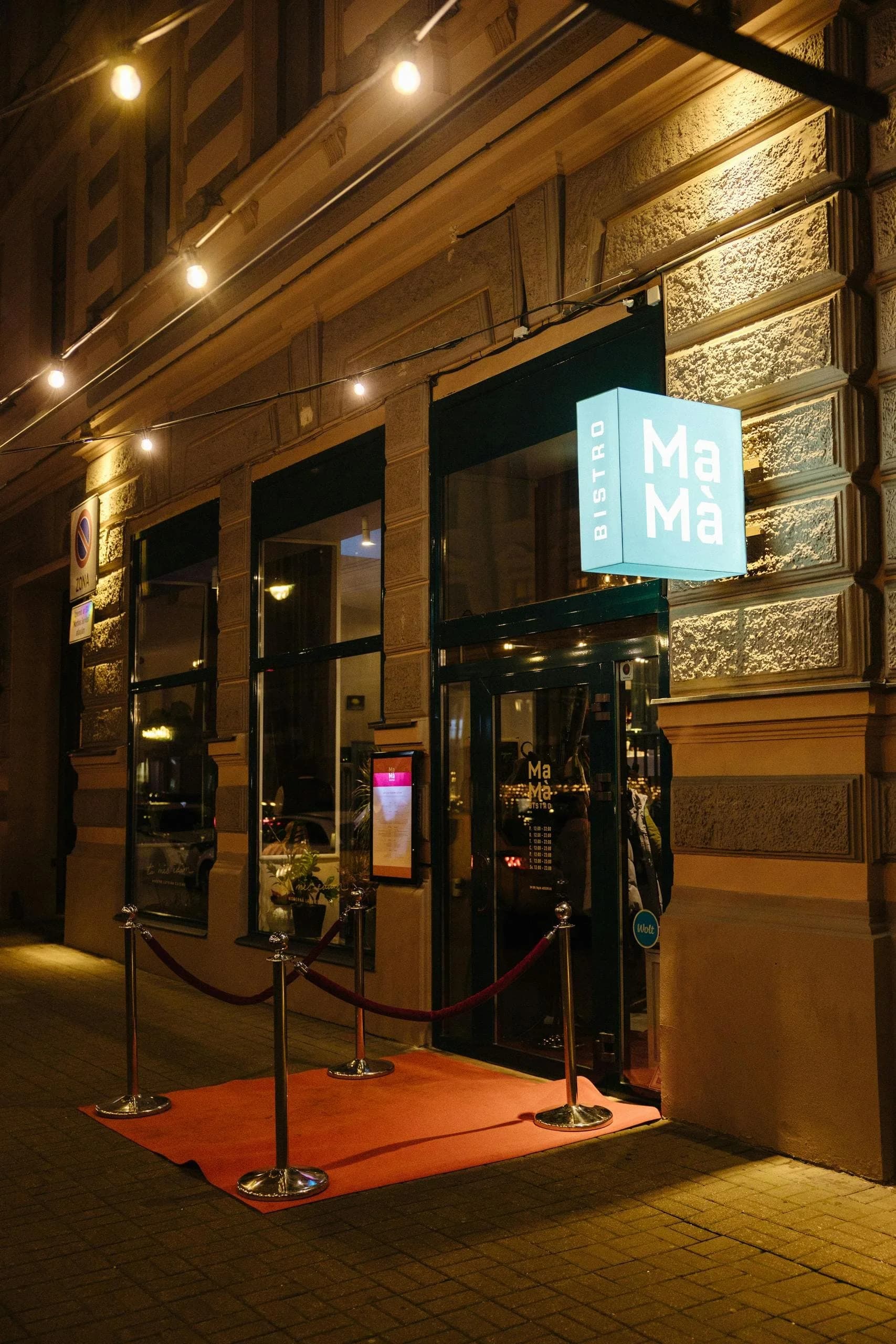 Mama Bistro restaurante fusión Mateos Gago Sevilla cerca Giralda