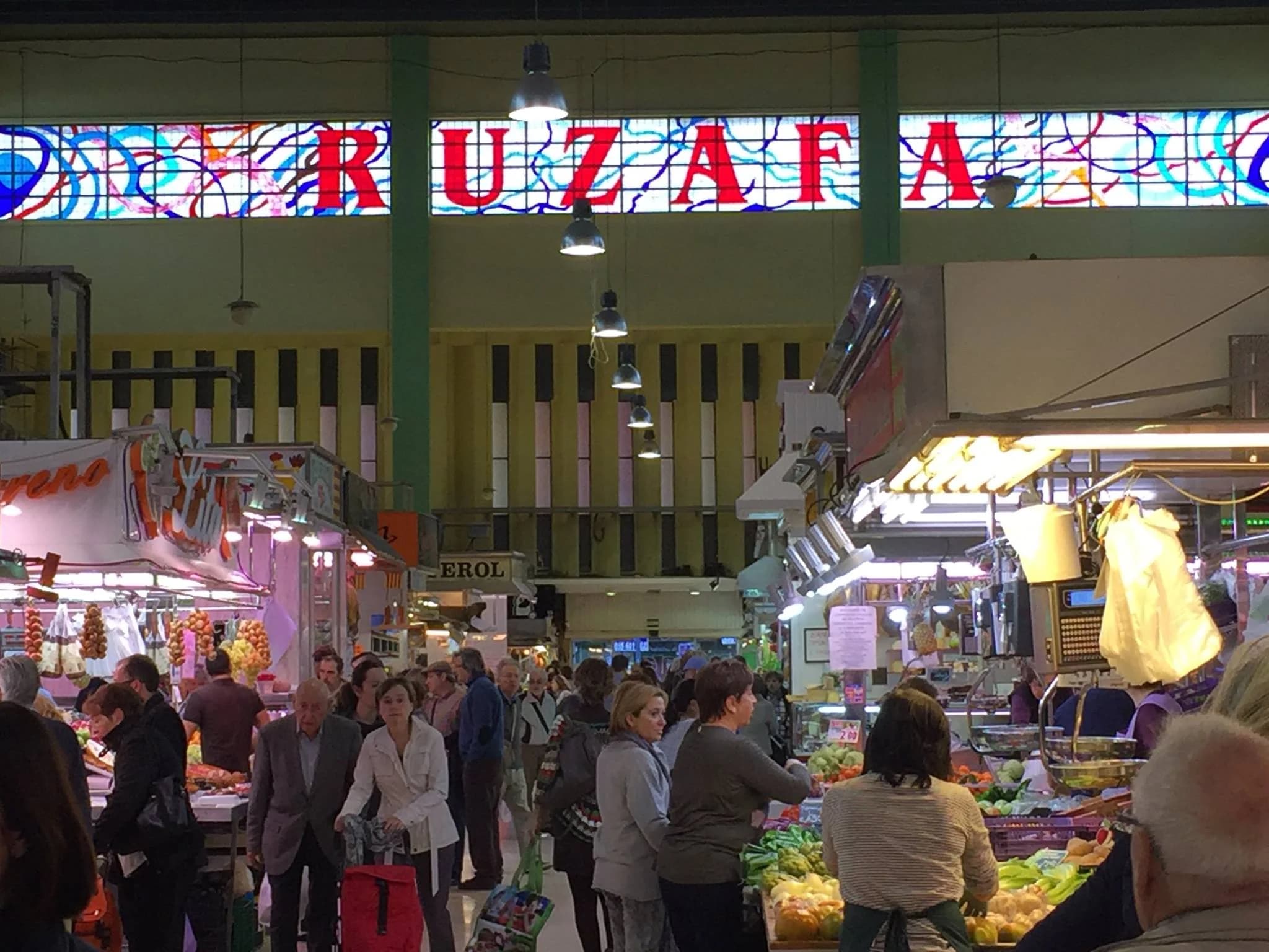 Mercadillo Ruzafa Plaça del Baró de Cortés Valencia