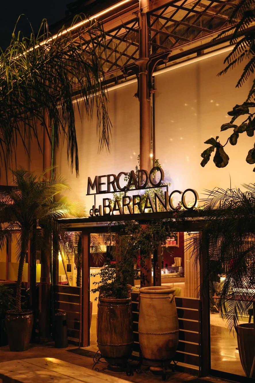 Imagen de Mercado Gourmet Lonja del Barranco en Sevilla
