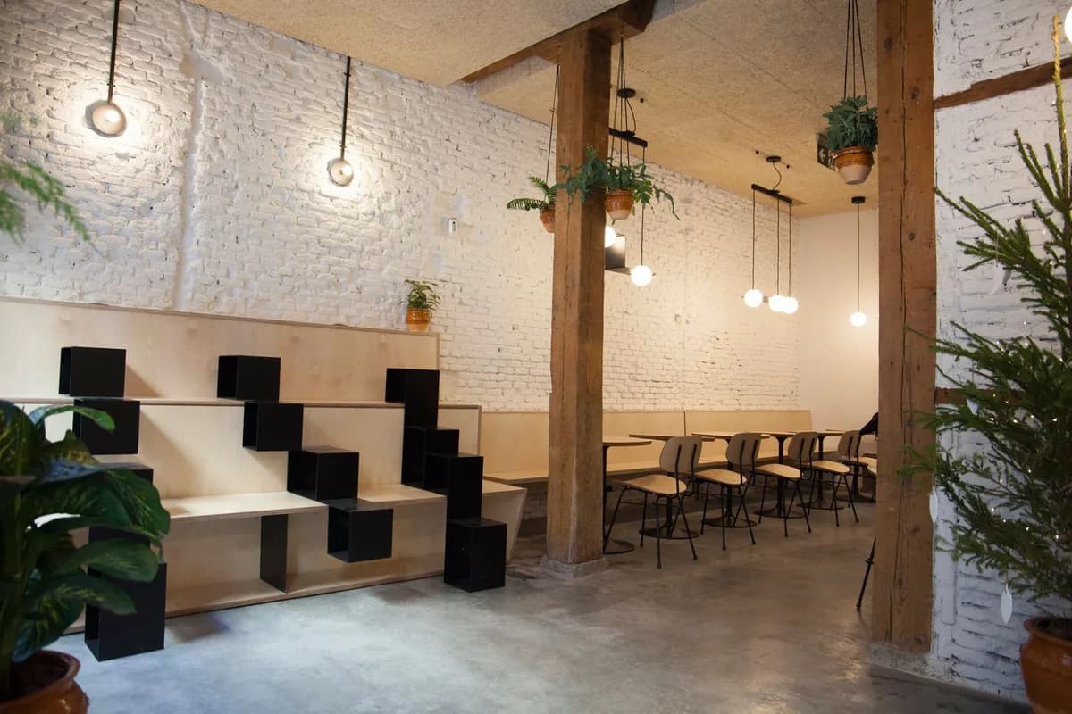 Gradas de trabajo en Misión Café