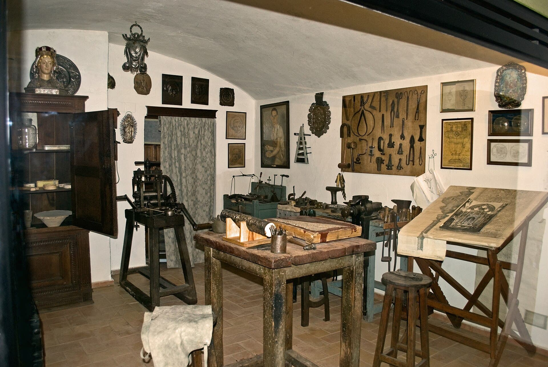 Museo de Artes y Costumbres Populares (Sevilla)