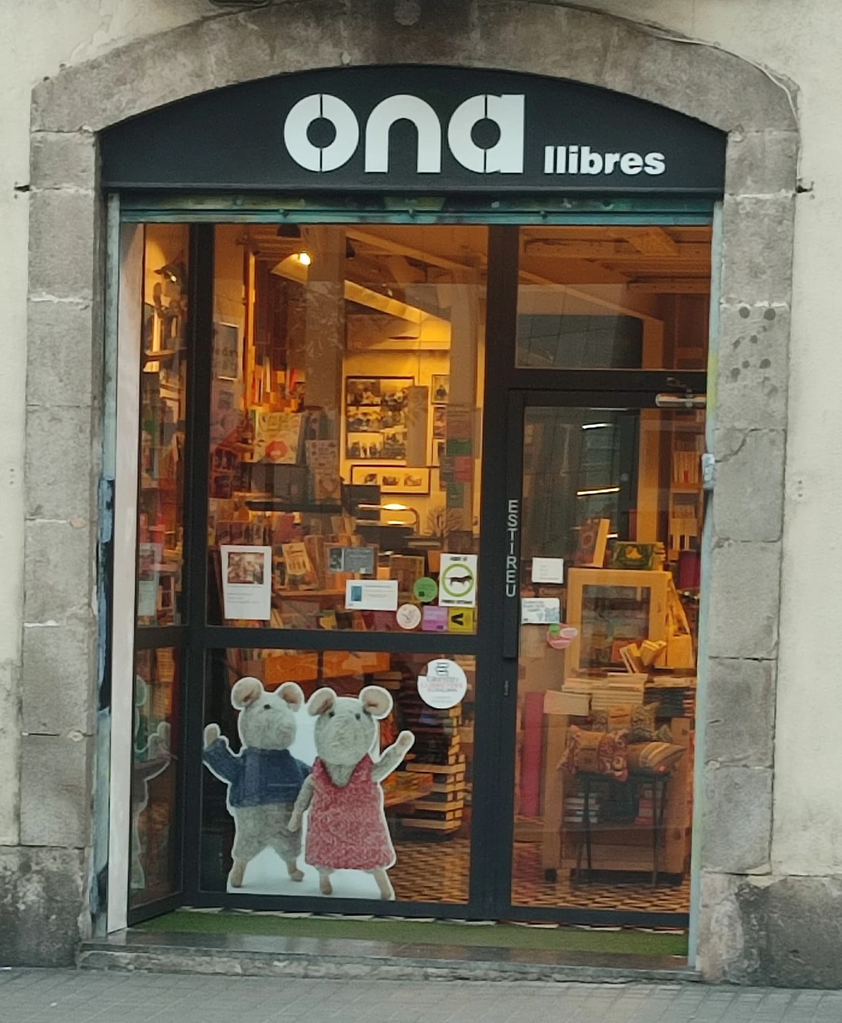 Imagen de Ona Llibres en Barcelona