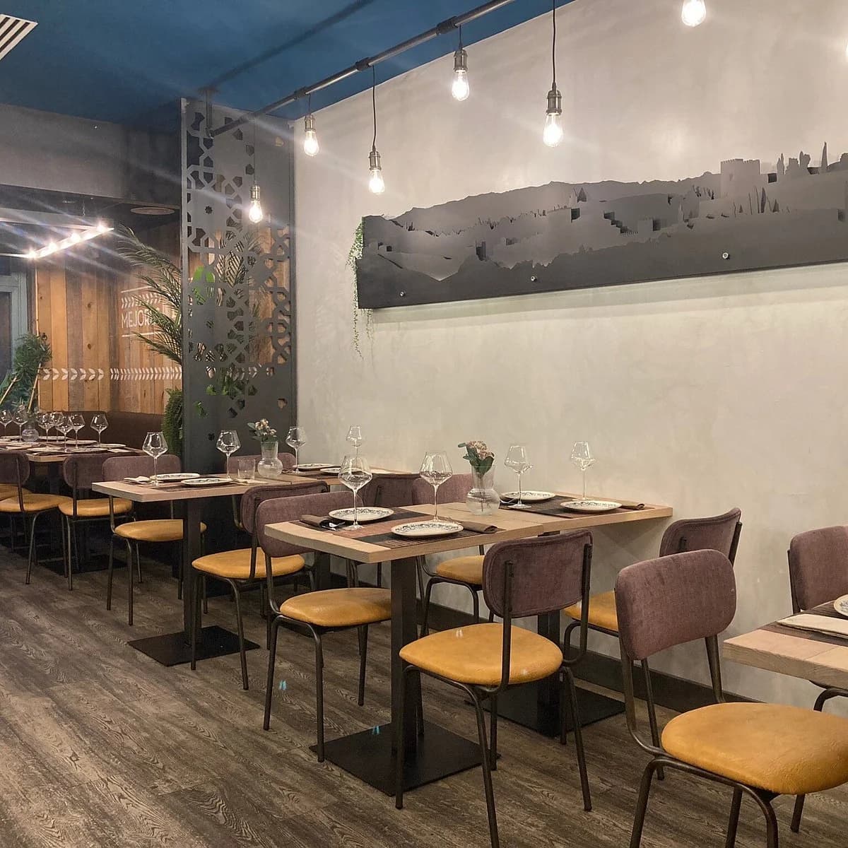 Páprika restaurante vegano Cuesta Abarqueros Granada