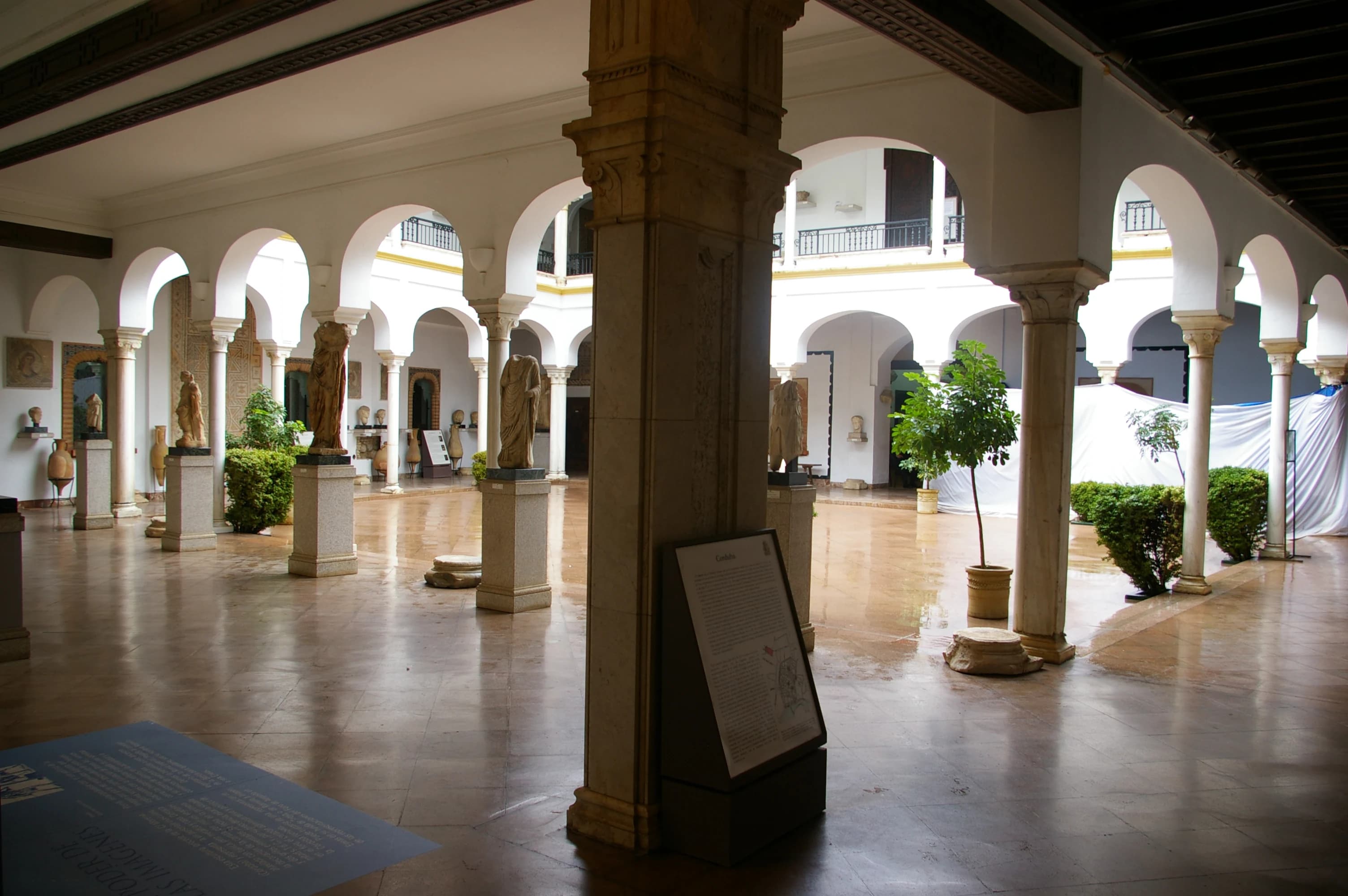 Imagen de Patios del Museo Arqueológico de Córdoba en Córdoba