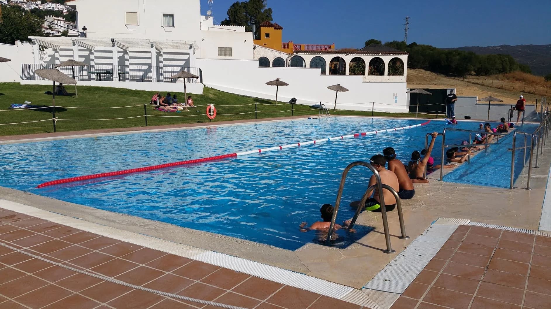Piscina municipal San Pablo Sevilla Este