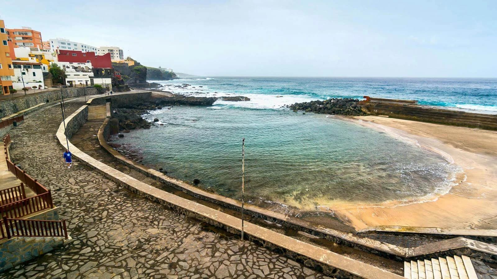 Piscinas de Bajamar costa La Laguna Tenerife