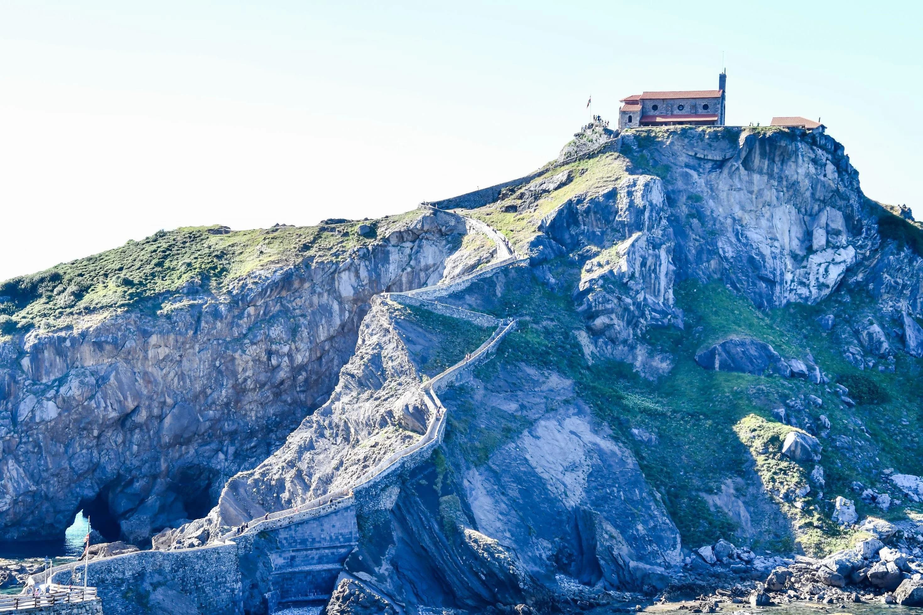 San Juan de Gaztelugatxe ermita escaleras Bakio Bizkaia