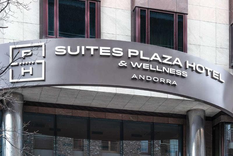 Suites Plaza Hotel and Wellness pet-friendly