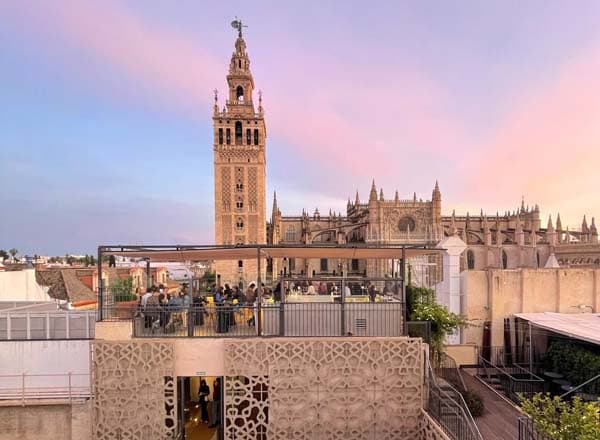 Terraza del EME con vistas a la Giralda