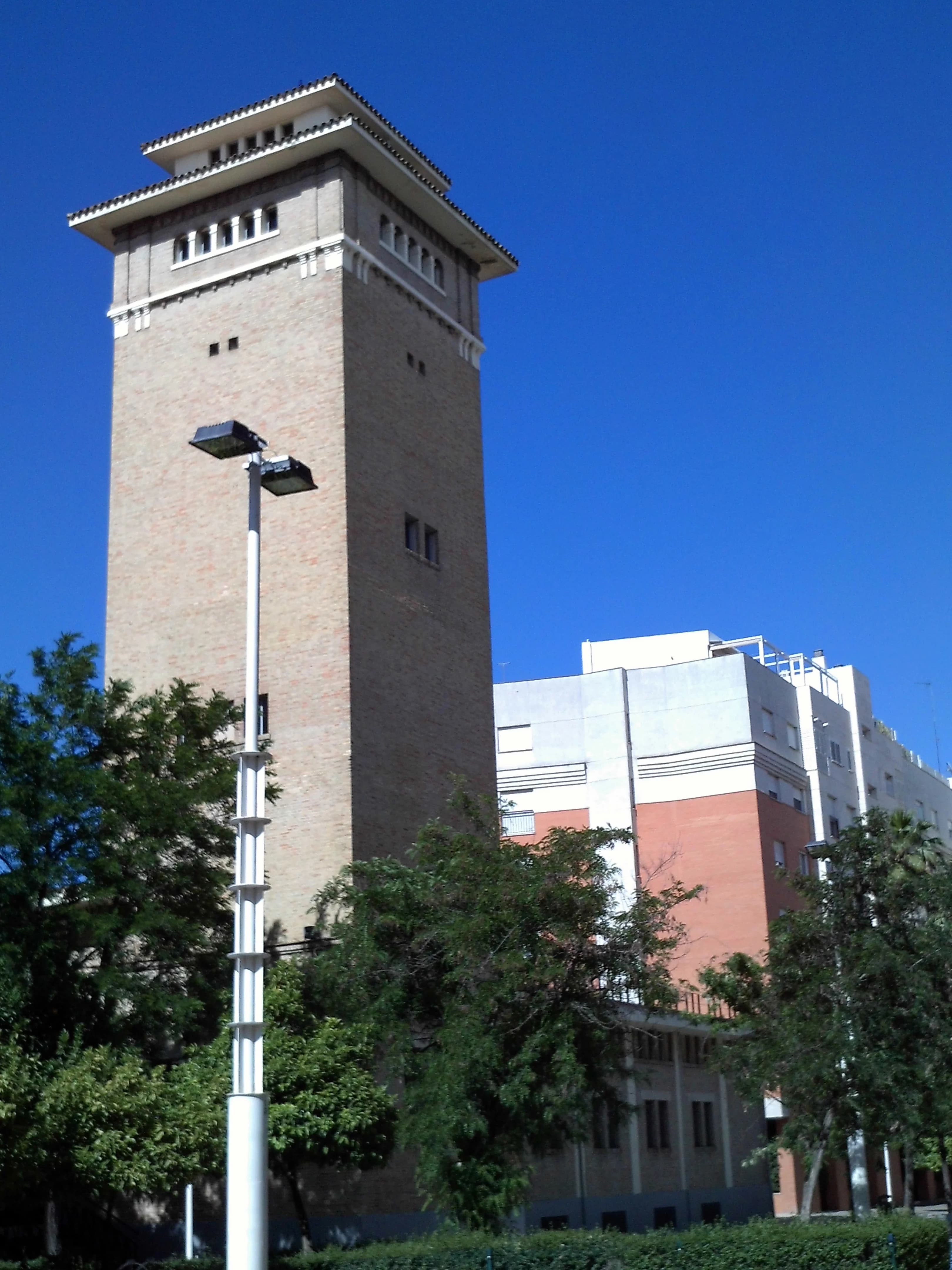 Imagen de Torre del Agua de la Catalana de Gas en Sevilla